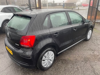 Used Volkswagen Polo 2016 for sale - 76523418: Photo