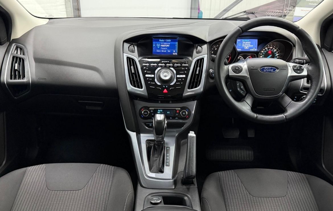 Used Ford Focus 2014 for sale - 76635913: Photo 2