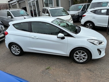 Used Ford Fiesta 2018 for sale - 79469225: Photo