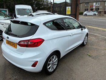 Used Ford Fiesta 2018 for sale - 79469225: Photo