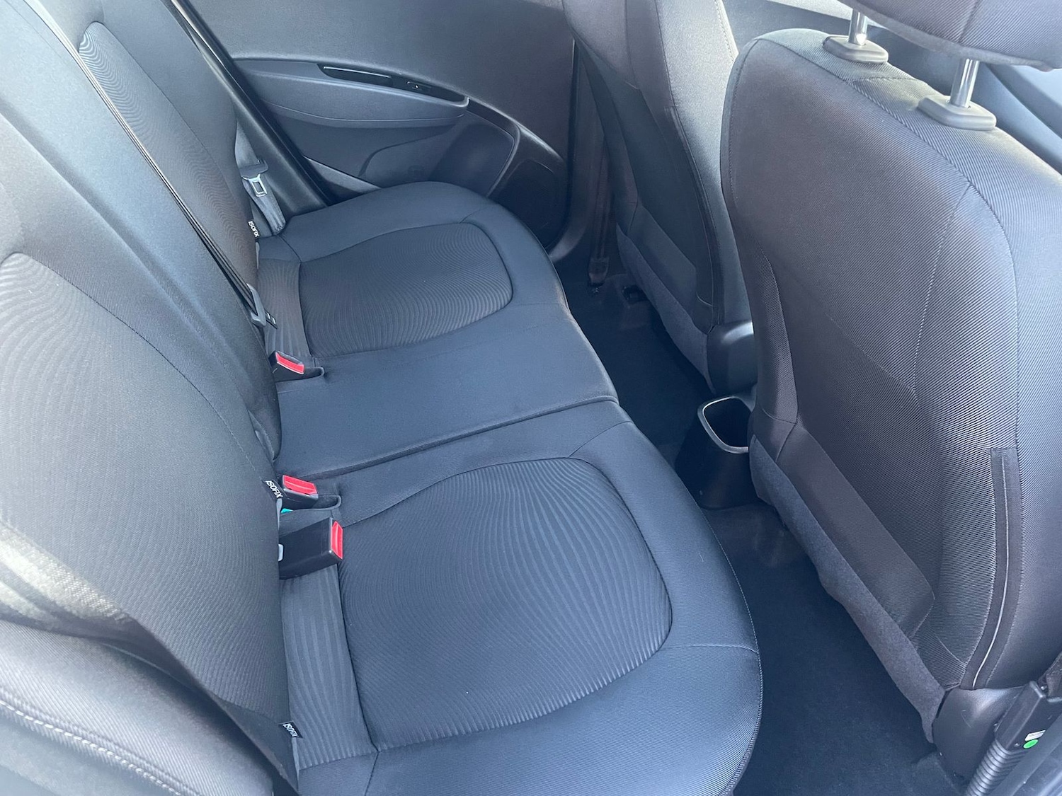 Used Hyundai i10 2017 for sale - 76410439: Photo 12