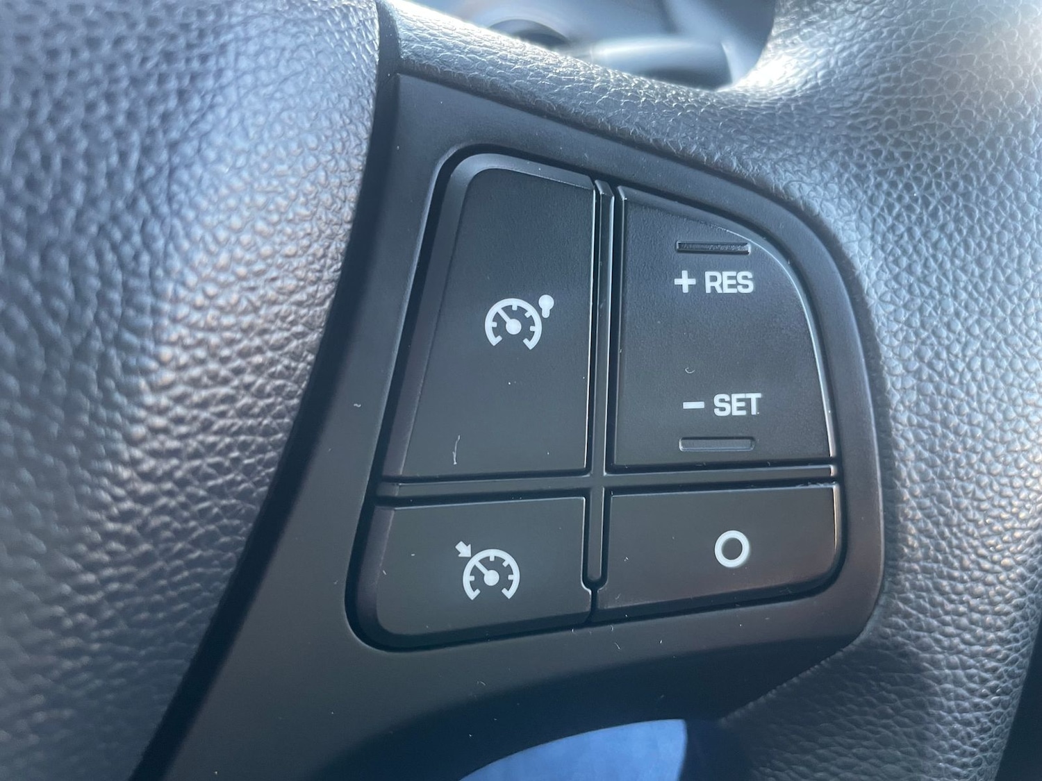 Used Hyundai i10 2017 for sale - 76410439: Photo 18