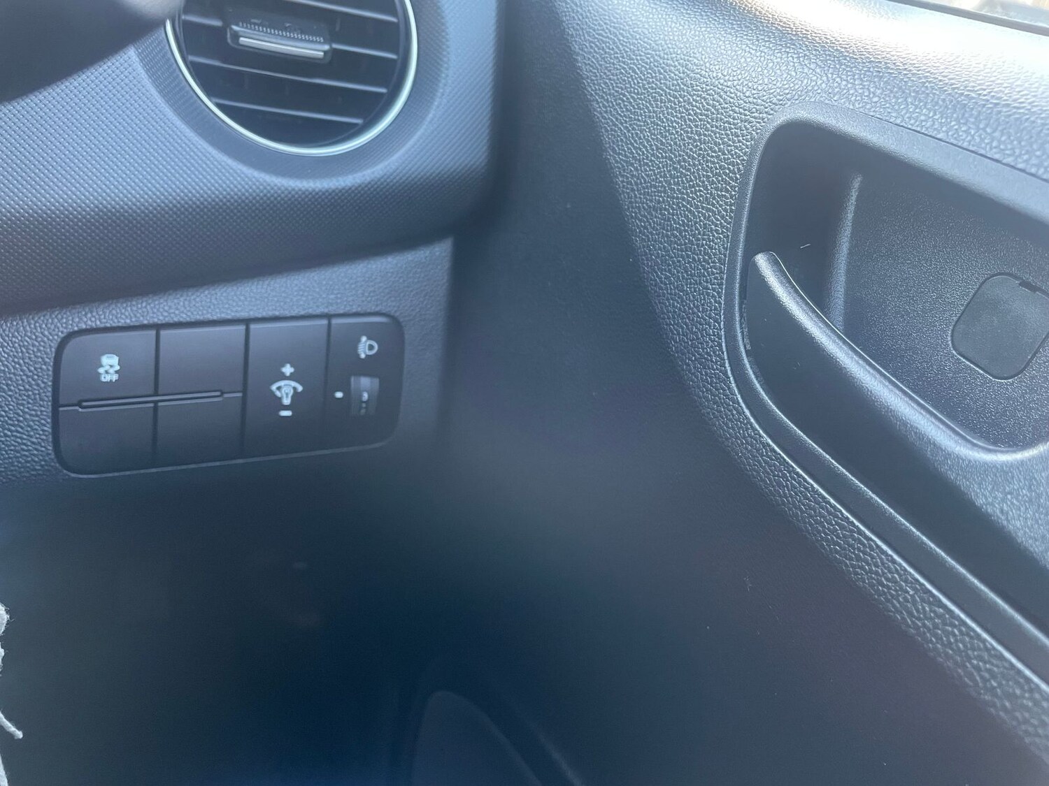 Used Hyundai i10 2017 for sale - 76410439: Photo 21