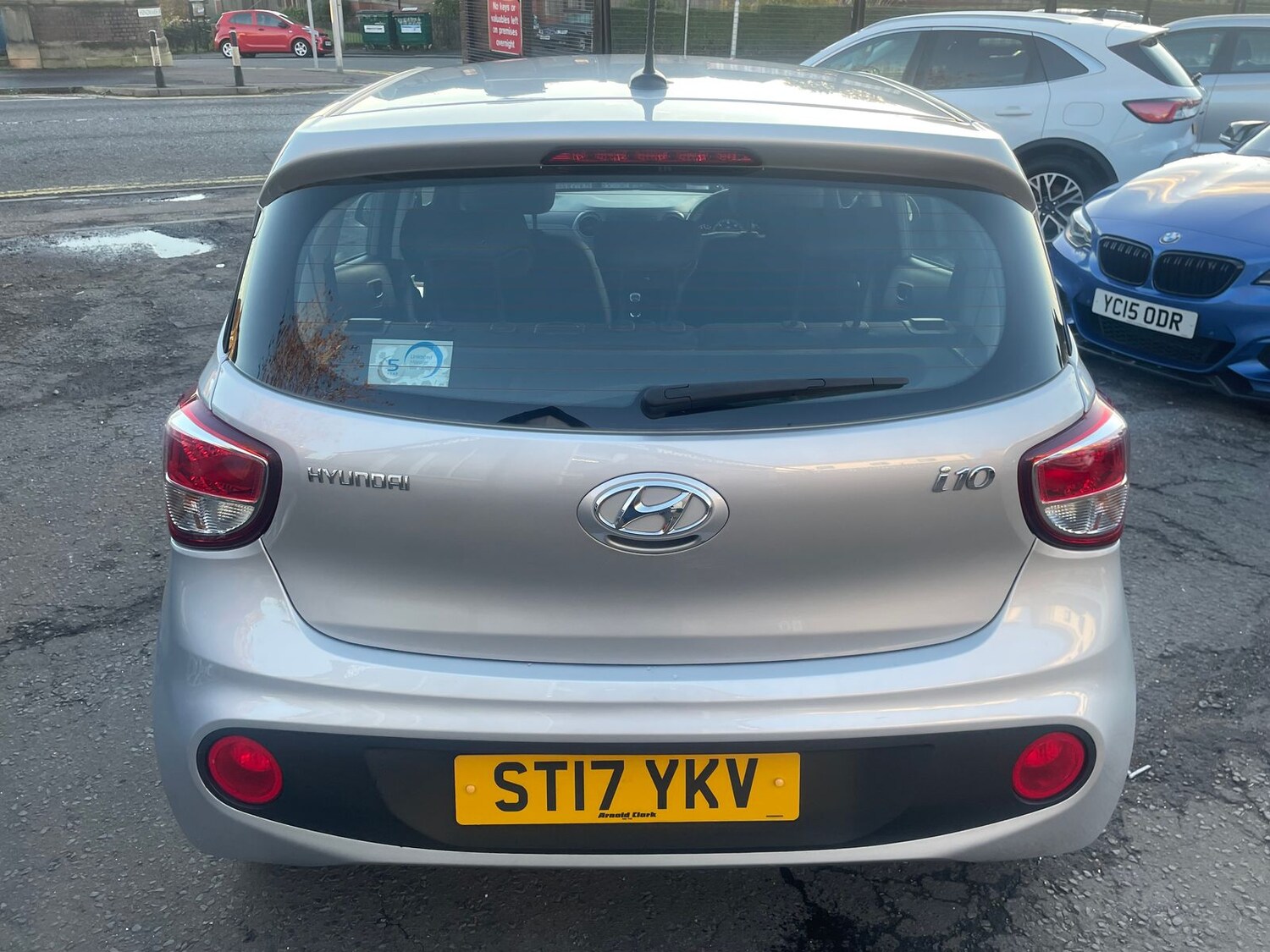 Used Hyundai i10 2017 for sale - 76410439: Photo 5