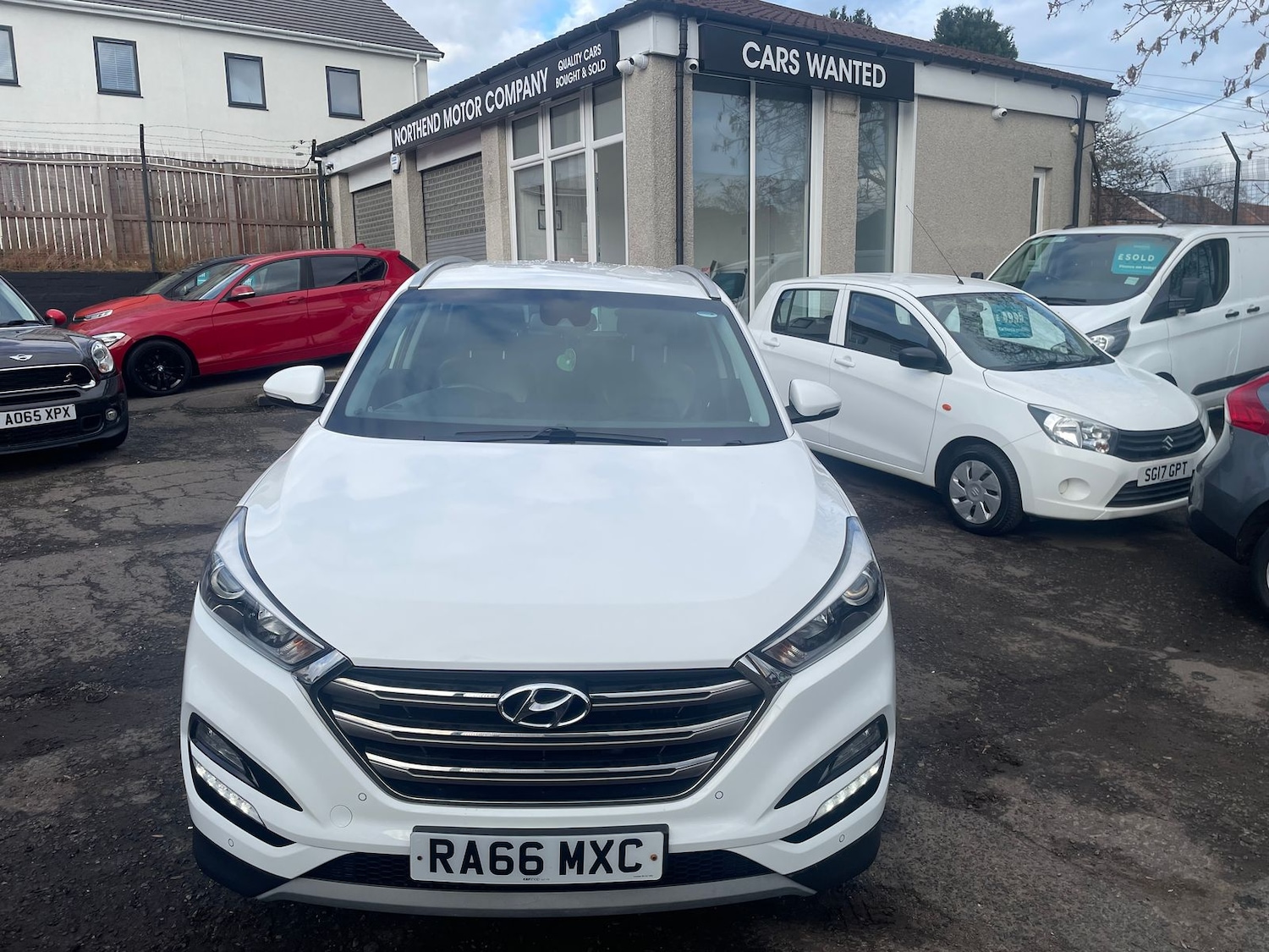 Used Hyundai TUCSON 2017 for sale - 77810323: Photo 2