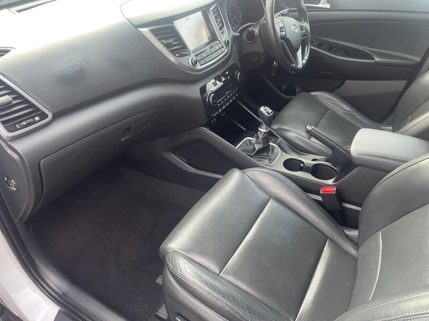 Used Hyundai TUCSON 2017 for sale - 77810323: Photo 9