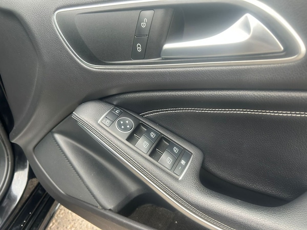 Used Mercedes-Benz A-Class 2015 for sale - 76261739: Photo 11