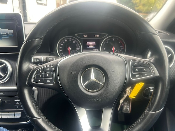 Used Mercedes-Benz A-Class 2015 for sale - 76261739: Photo 17