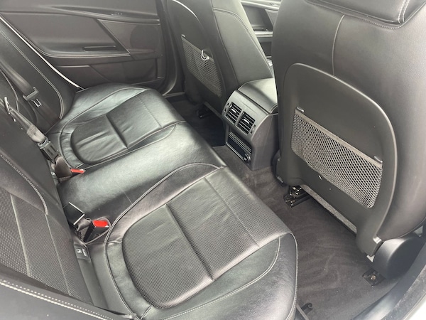 Used Jaguar XE 2017 for sale - 76203669: Photo 12