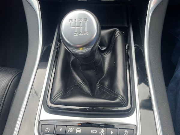 Used Jaguar XE 2017 for sale - 76203669: Photo 16