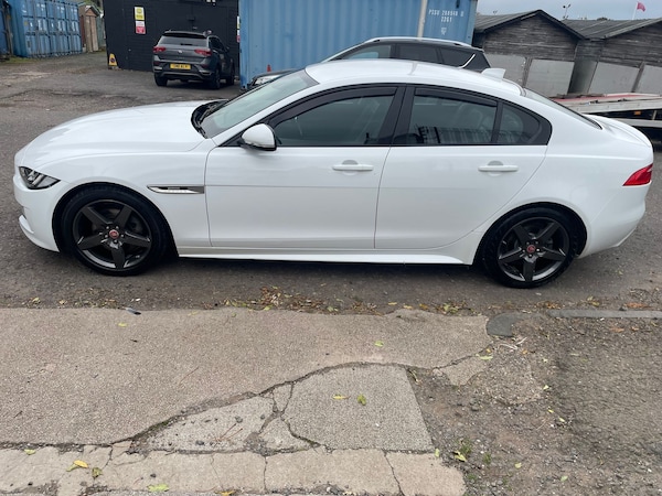 Used Jaguar XE 2017 for sale - 76203669: Photo 7