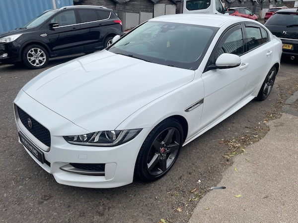 Used Jaguar XE 2017 for sale - 76203669: Photo 8