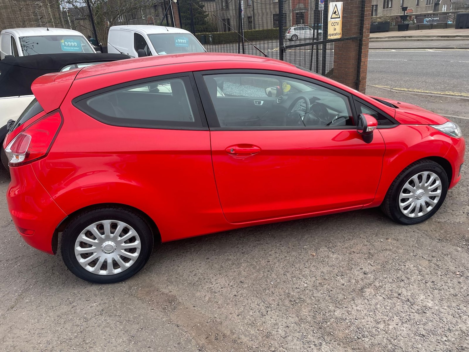 Used Ford Fiesta 2016 for sale - 78009473: Photo 3