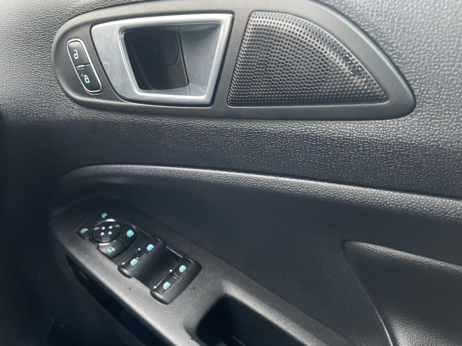 Used Ford Ecosport 2018 for sale - 77010610: Photo 18