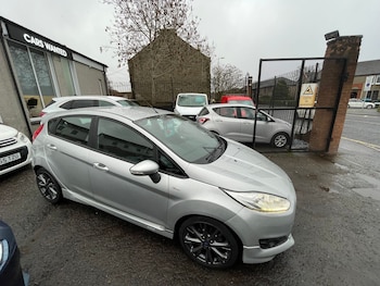 Used Ford Fiesta 2016 for sale - 76574957: Photo