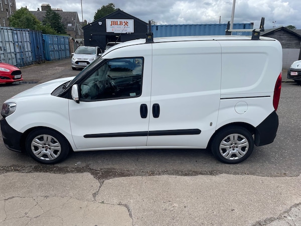 Used Fiat Doblo 2017 for sale - 75522278: Photo 9