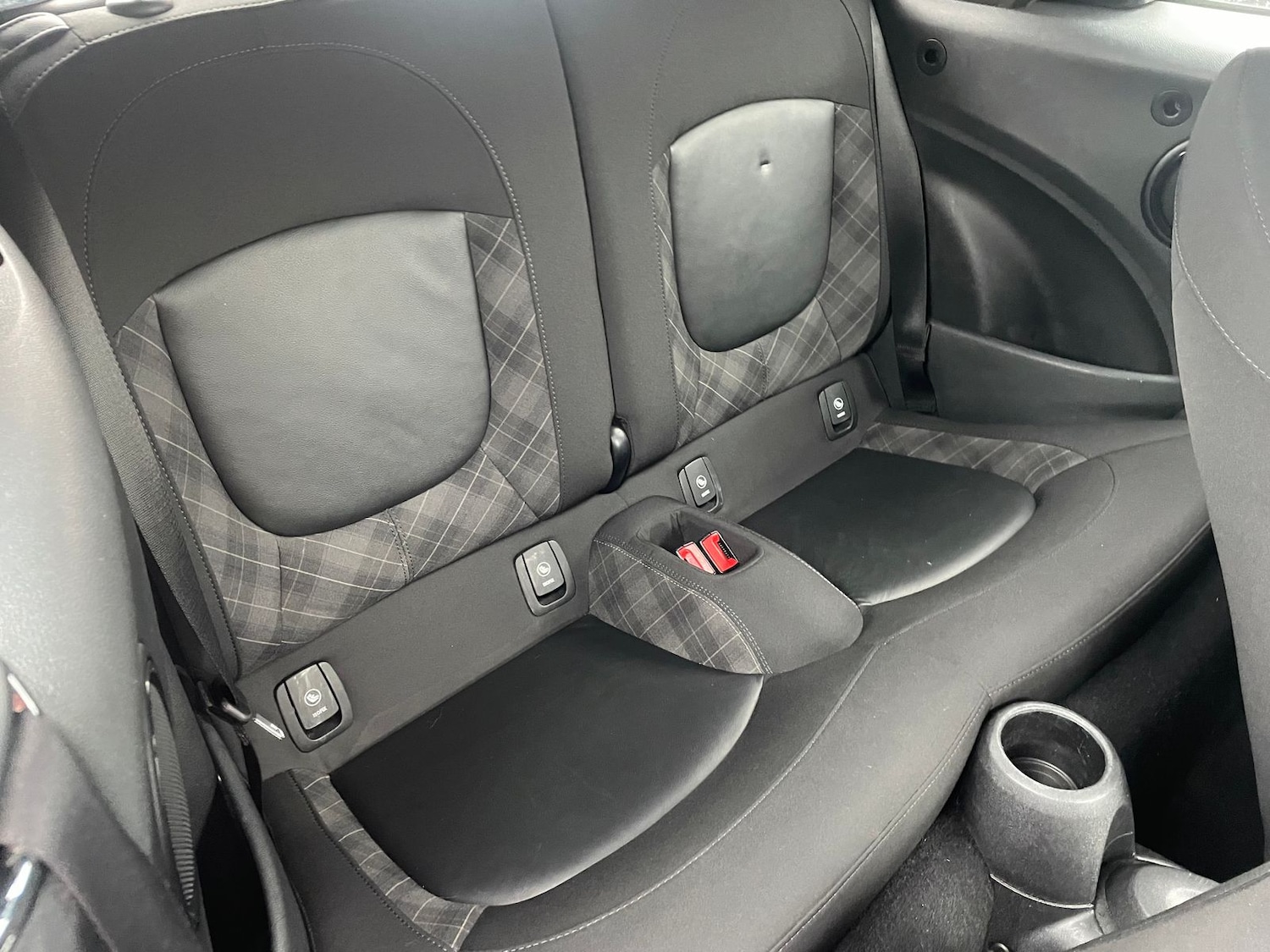 Used MINI Convertible 2018 for sale - 76539734: Photo 13