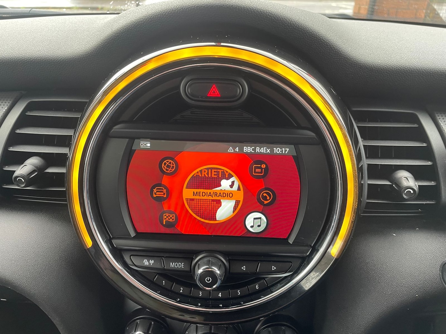 Used MINI Convertible 2018 for sale - 76539734: Photo 17