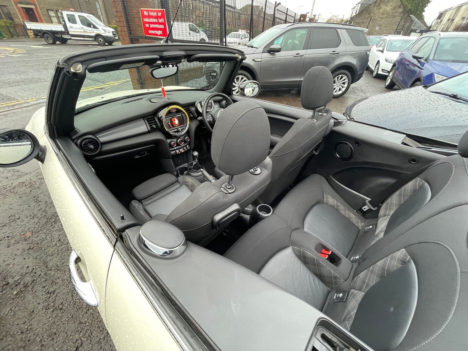 Used MINI Convertible 2018 for sale - 76539734: Photo 27