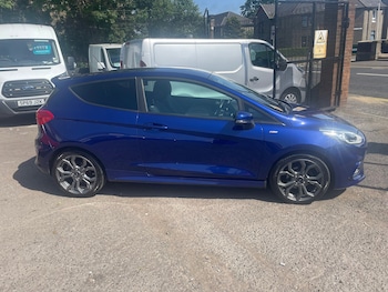Used Ford Fiesta 2018 for sale - 79019892: Photo