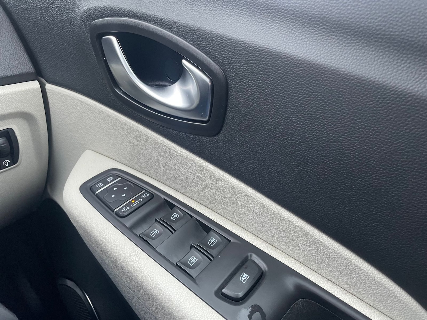 Used Renault Captur 2018 for sale - 73919248: Photo 20