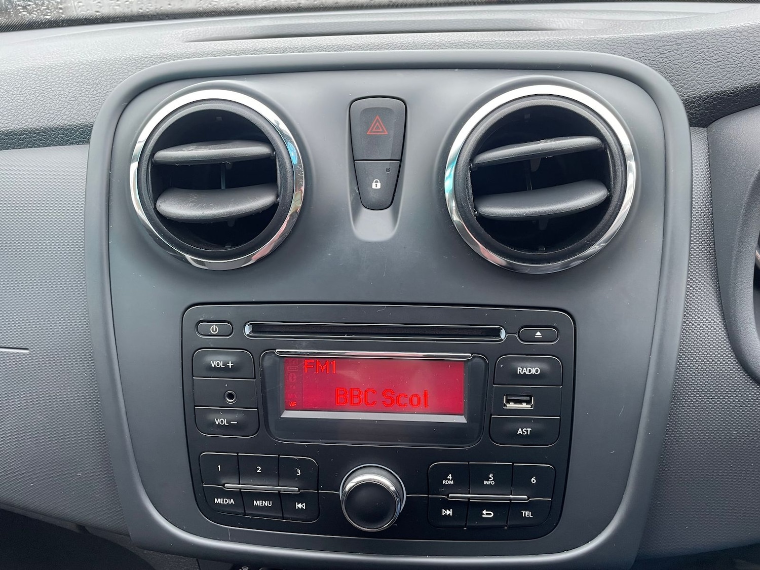 Used Dacia Sandero 2016 for sale - 77442723: Photo 13