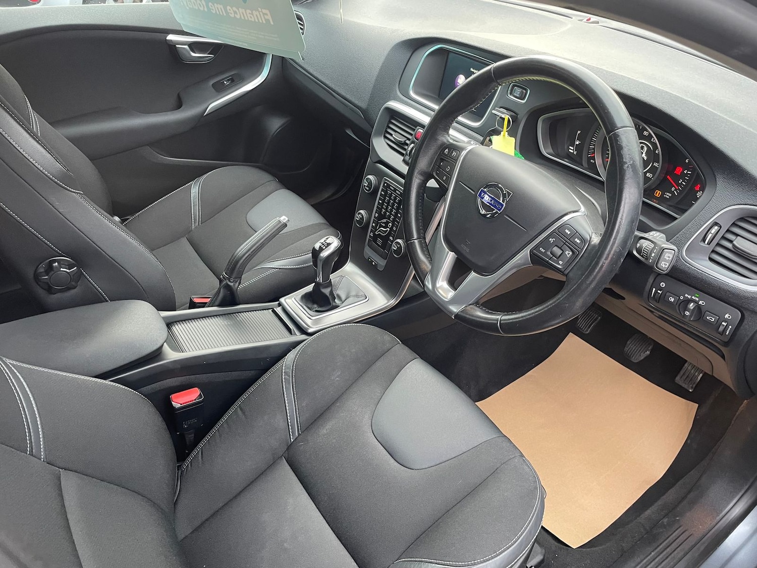 Used Volvo V40 2016 for sale - 76842231: Photo 13