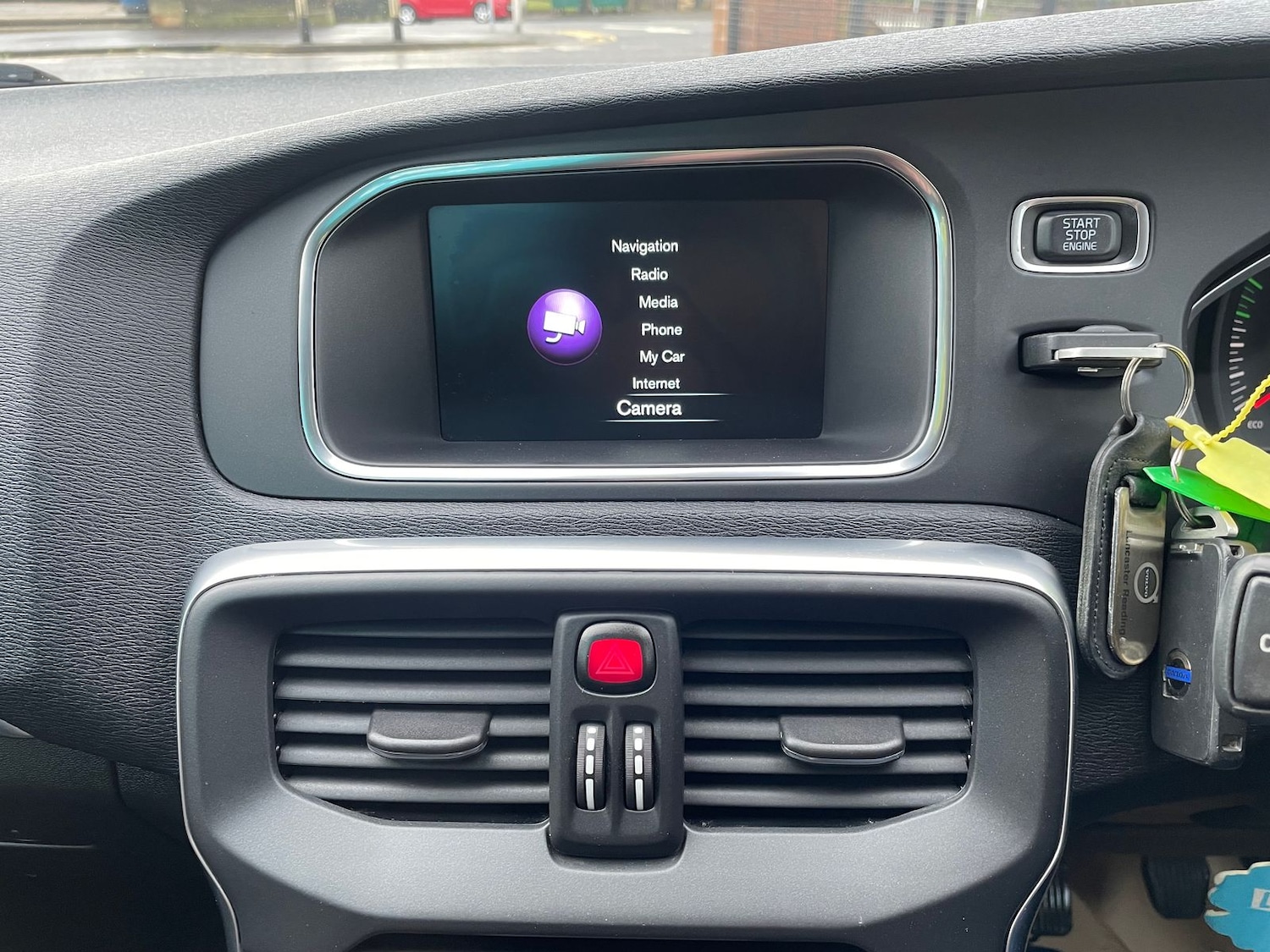 Used Volvo V40 2016 for sale - 76842231: Photo 14