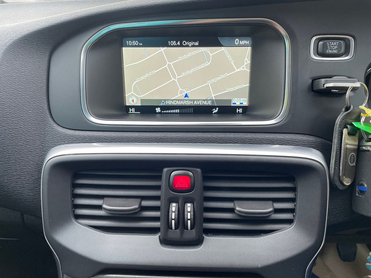 Used Volvo V40 2016 for sale - 76842231: Photo 15