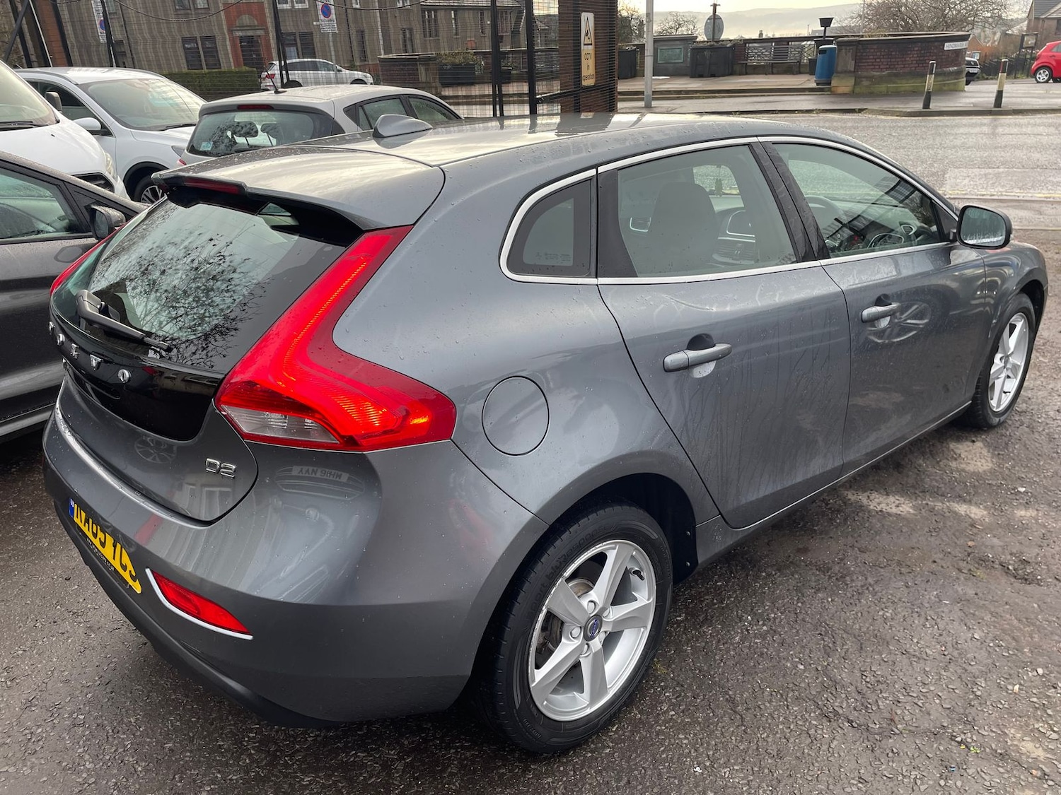 Used Volvo V40 2016 for sale - 76842231: Photo 4