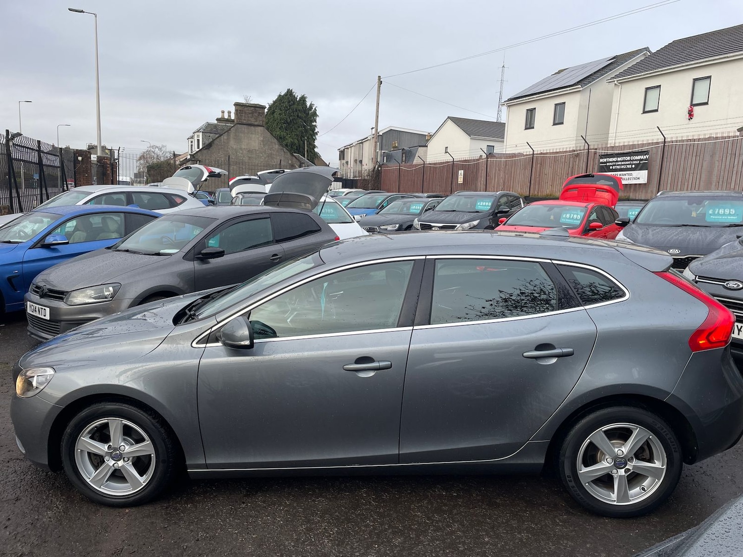Used Volvo V40 2016 for sale - 76842231: Photo 7