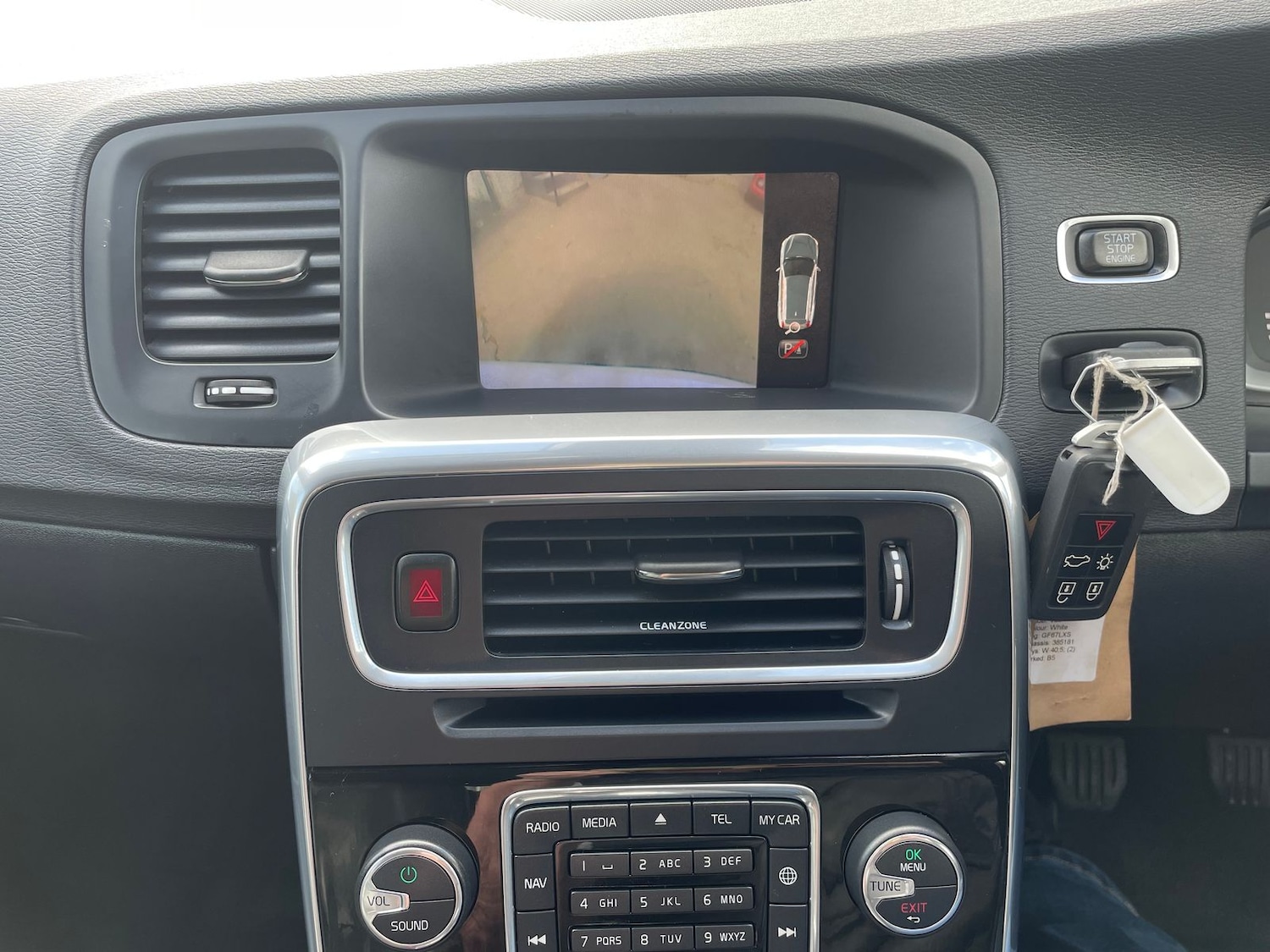 Used Volvo V60 2017 for sale - 78049915: Photo 14