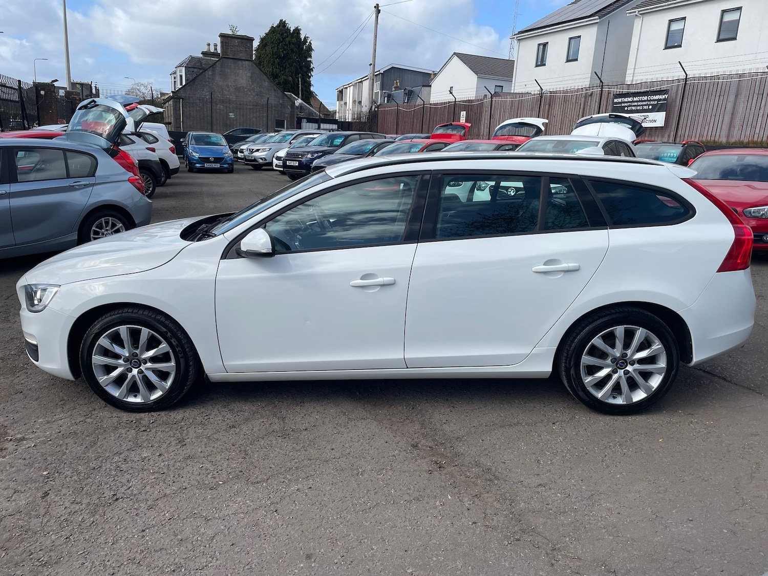 Used Volvo V60 2017 for sale - 78049915: Photo 7
