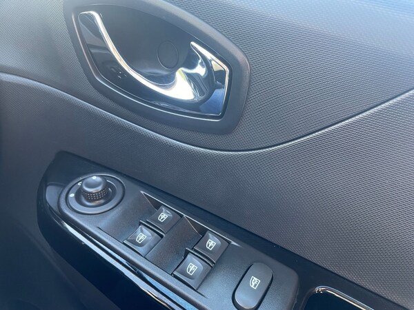 Used Renault Captur 2015 for sale - 72308203: Photo 12