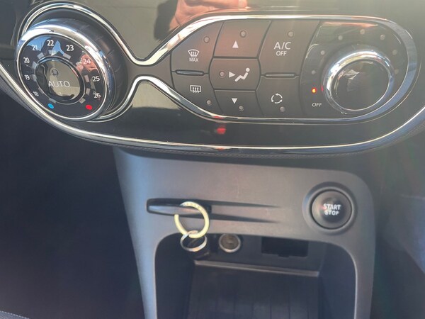 Used Renault Captur 2015 for sale - 72308203: Photo 17