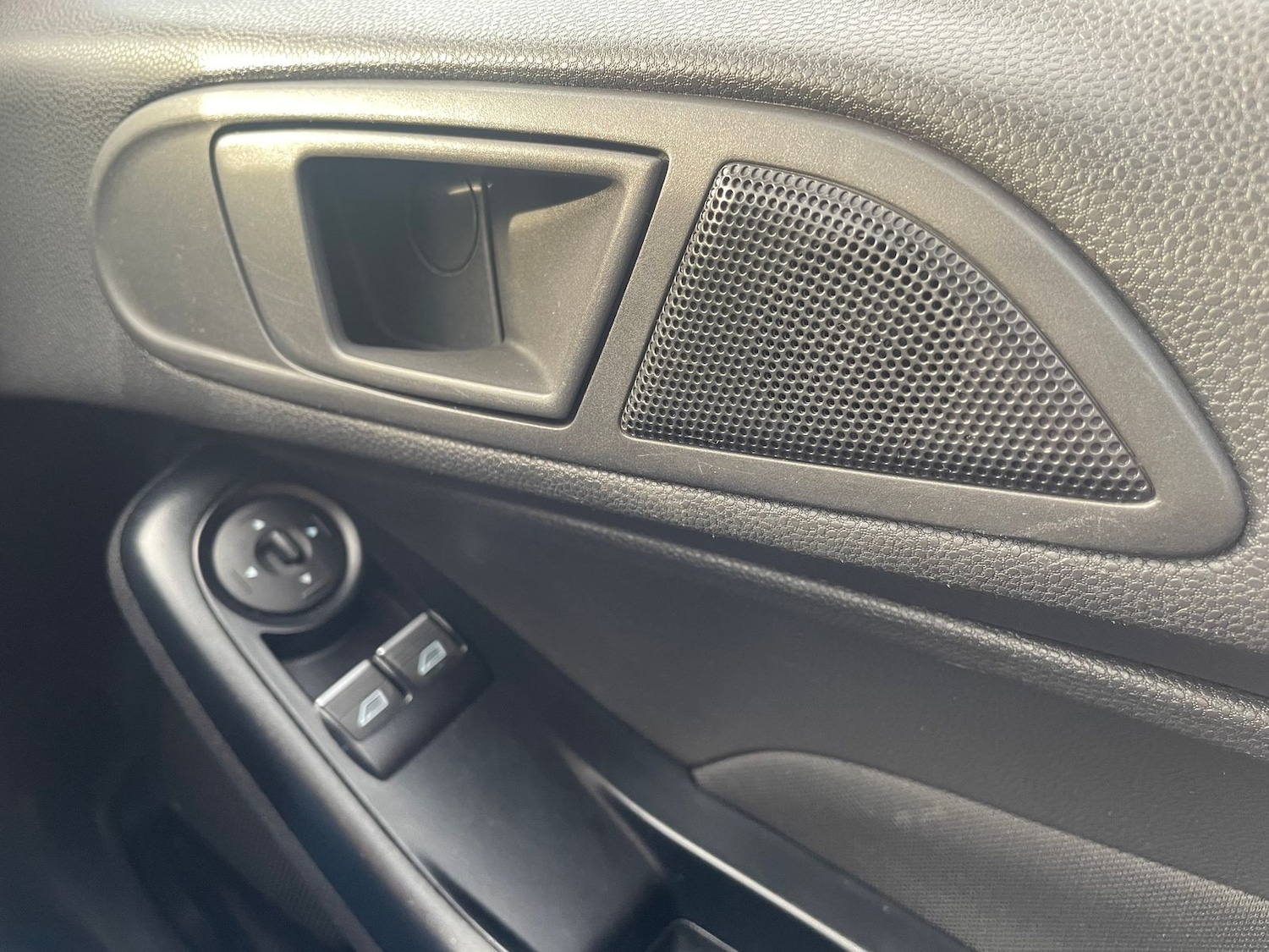 Used Ford Fiesta 2015 for sale - 77134063: Photo 15