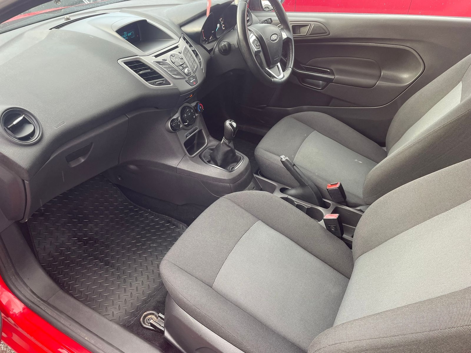 Used Ford Fiesta 2015 for sale - 77134063: Photo 8