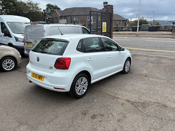 Used Volkswagen Polo 2016 for sale - 79583350: Photo