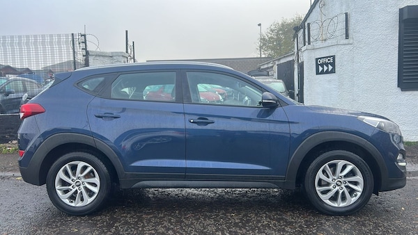 Used Hyundai TUCSON 2017 for sale - 76327990: Photo 3