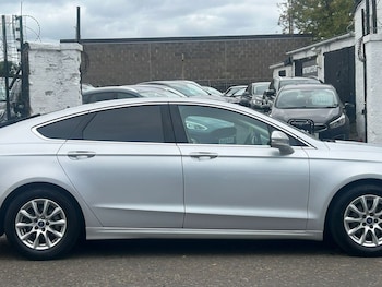 Used Ford Mondeo 2017 for sale - 76297385: Photo 3