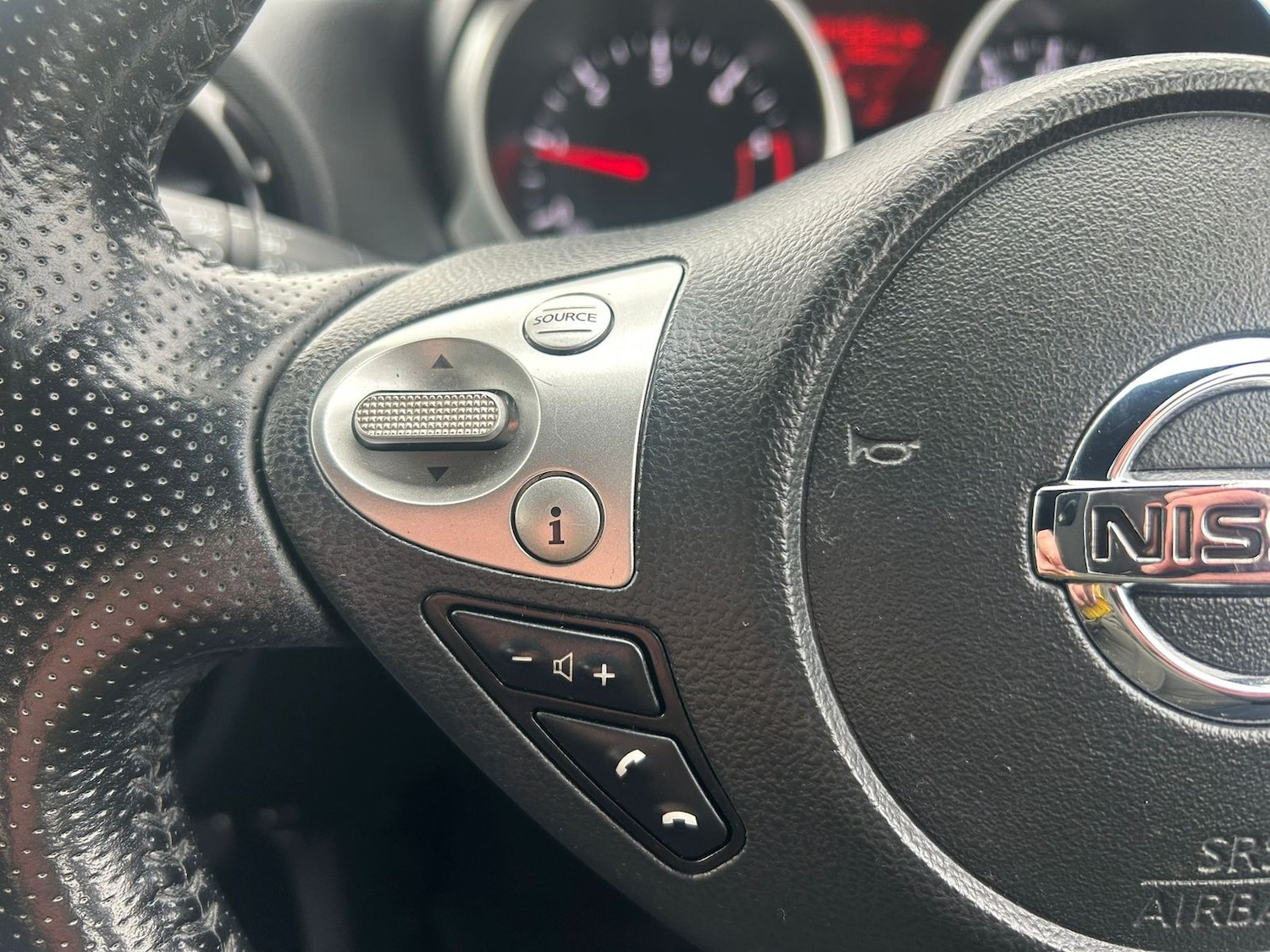 Used Nissan Juke 2015 for sale - 77618455: Photo 17