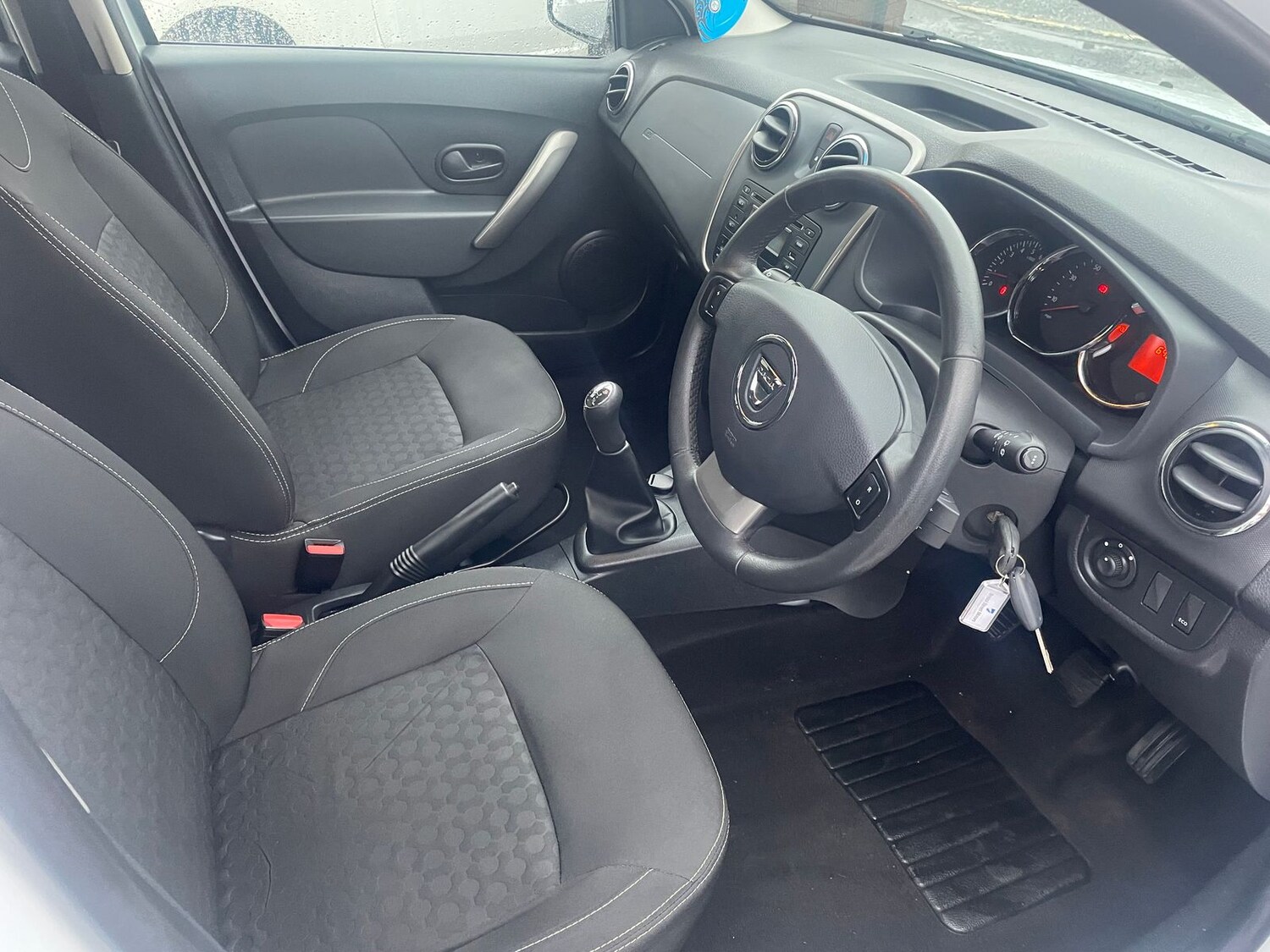 Used Dacia Sandero 2015 for sale - 77405584: Photo 12