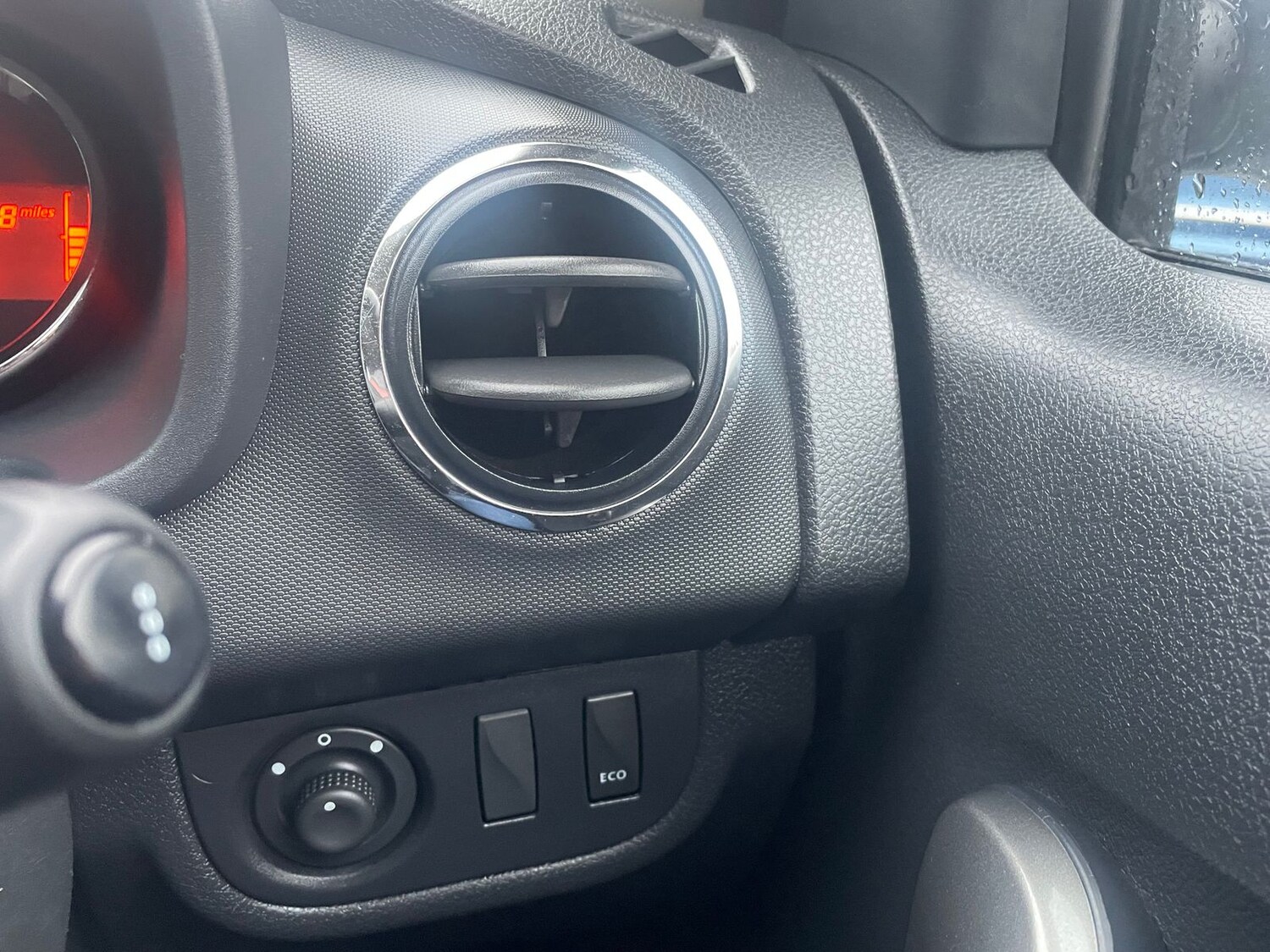 Used Dacia Sandero 2015 for sale - 77405584: Photo 18