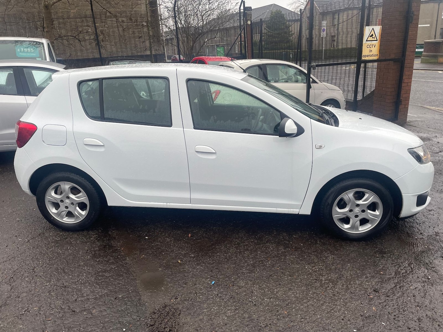 Used Dacia Sandero 2015 for sale - 77405584: Photo 3
