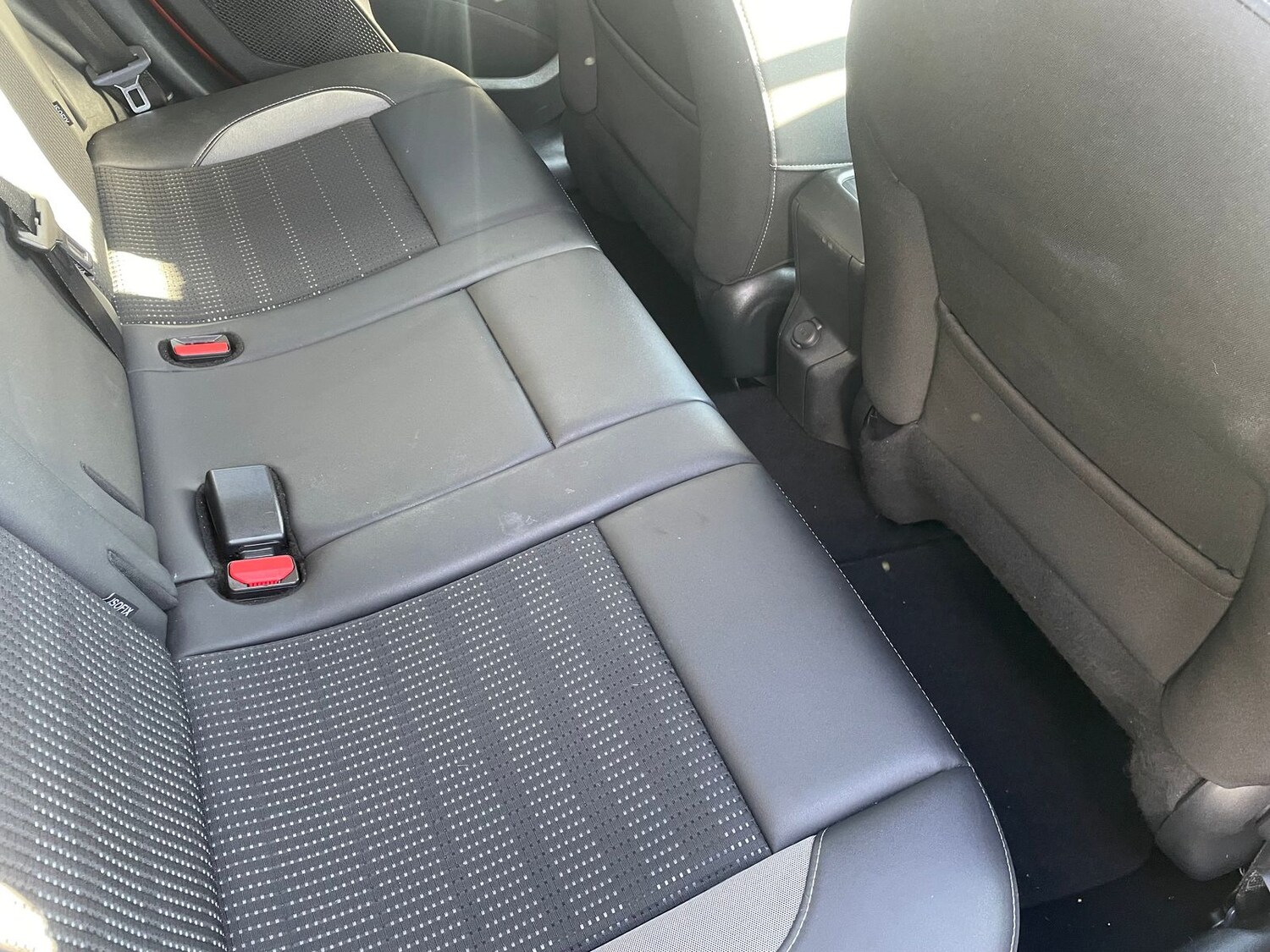 Used Peugeot 2008 2015 for sale - 77726240: Photo 14