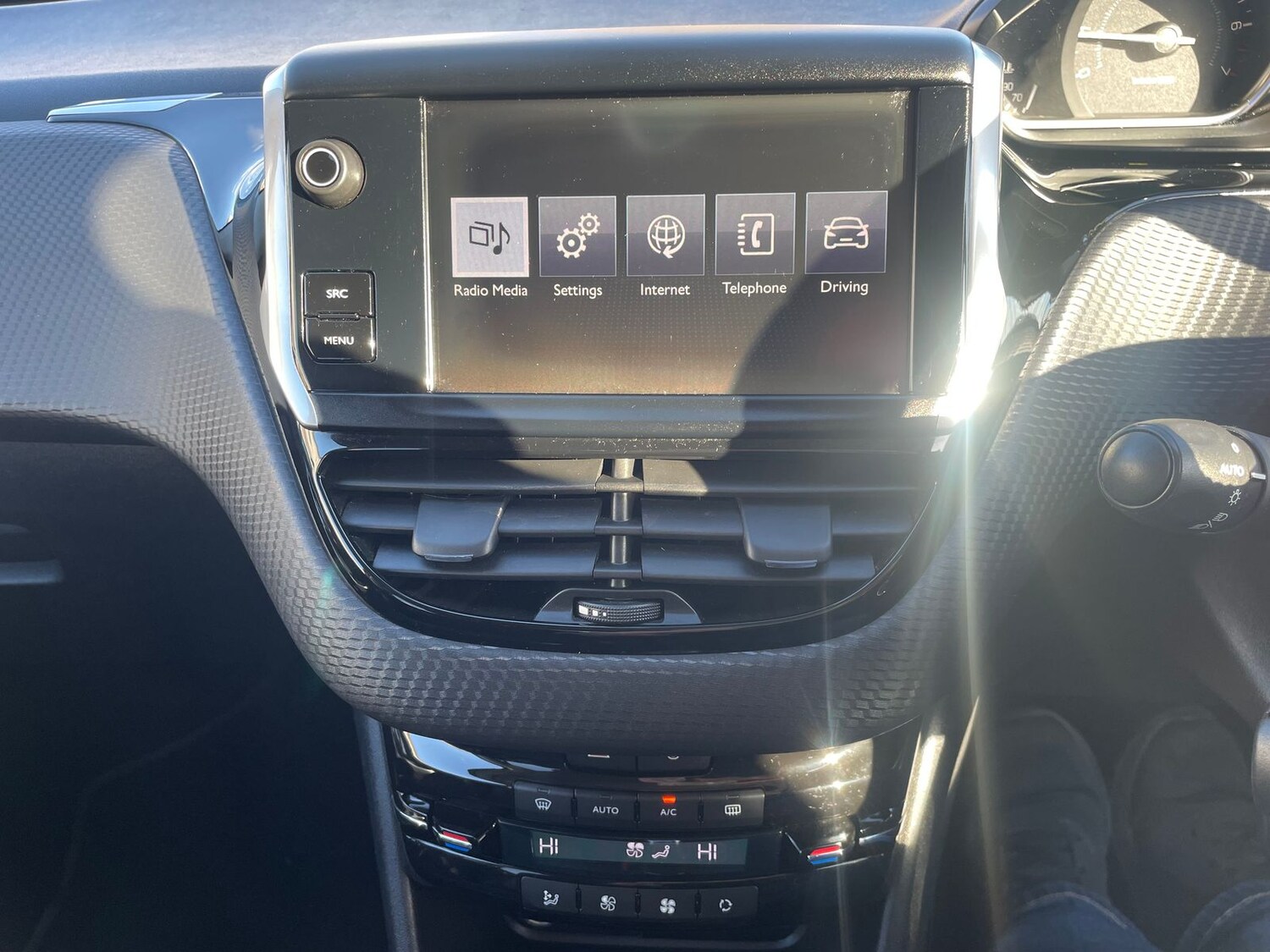 Used Peugeot 2008 2015 for sale - 77726240: Photo 17