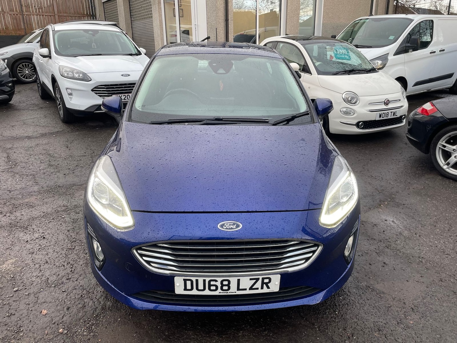 Used Ford Fiesta 2018 for sale - 77010623: Photo 2