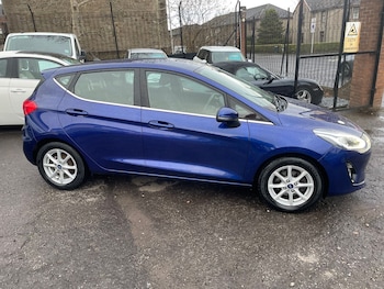 Used Ford Fiesta 2018 for sale - 77010623: Photo