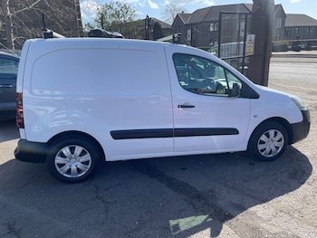 Used Citroen Berlingo 2018 for sale - 78236032: Photo