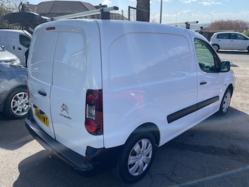 Used Citroen Berlingo 2018 for sale - 78236032: Photo
